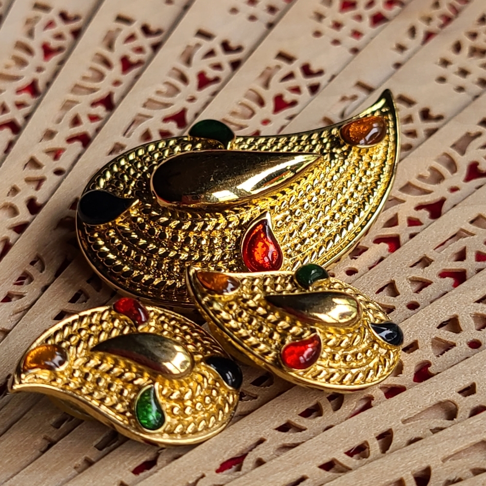 Earrings & Brooch Set
